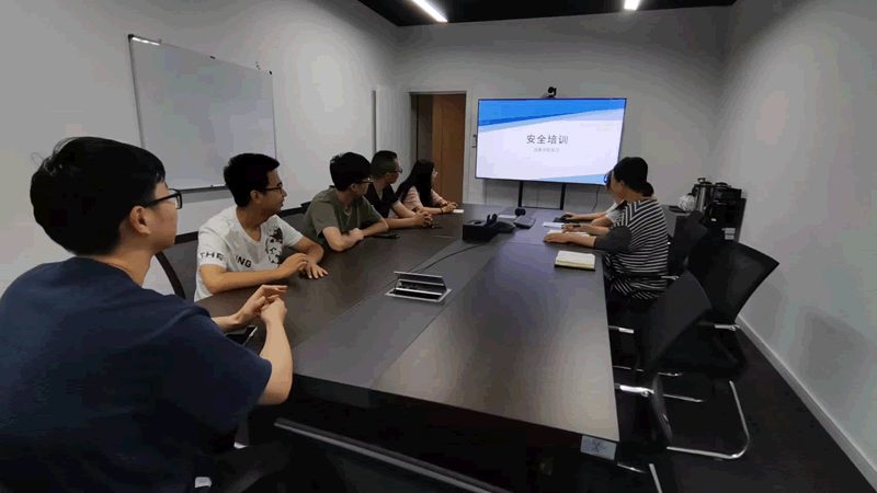 PLC编程入门与电工技能升级：关键要素解析